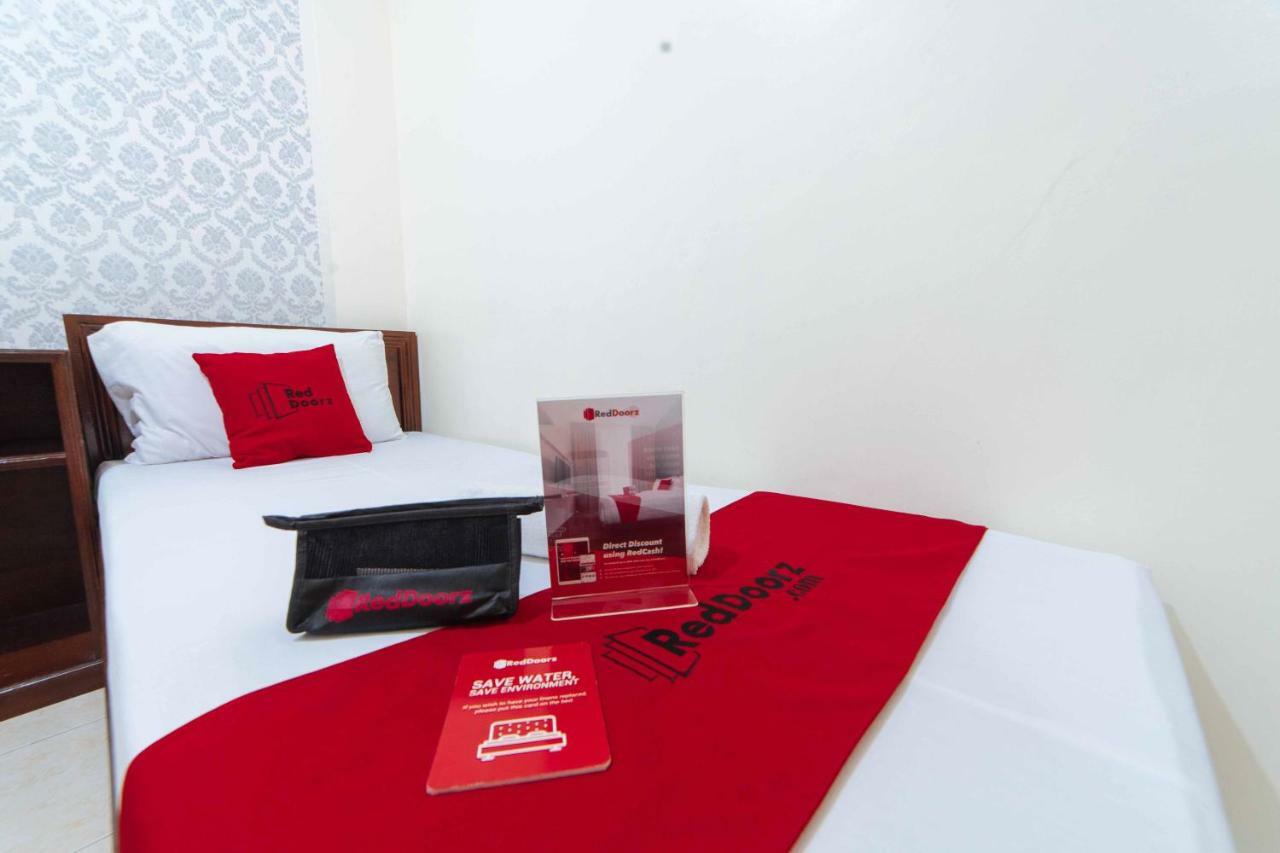 Reddoorz @ Davao Hub General Luna Dış mekan fotoğraf